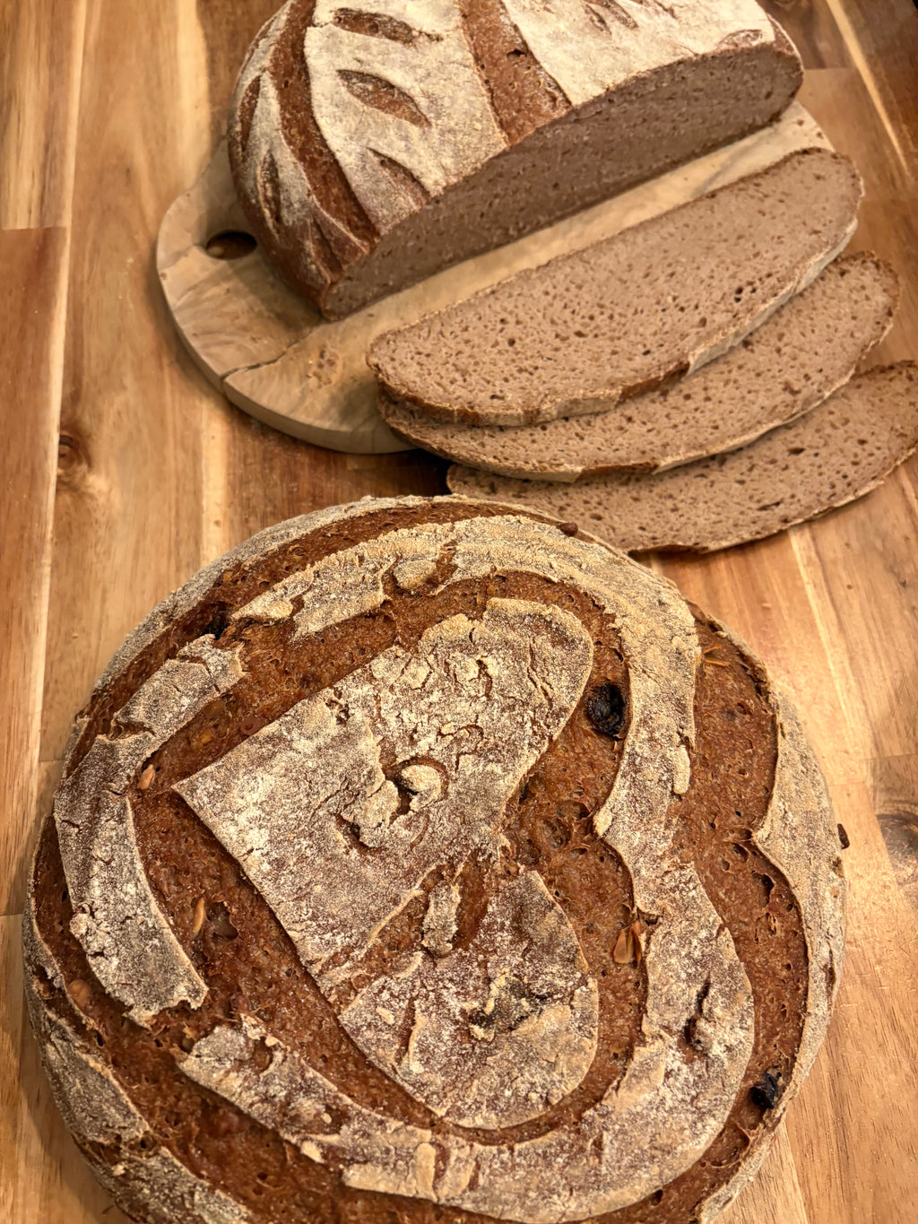 Pan de masa madre orgánico sin gluten con frutas y frutos secos (¡SIN LEVADURA!)